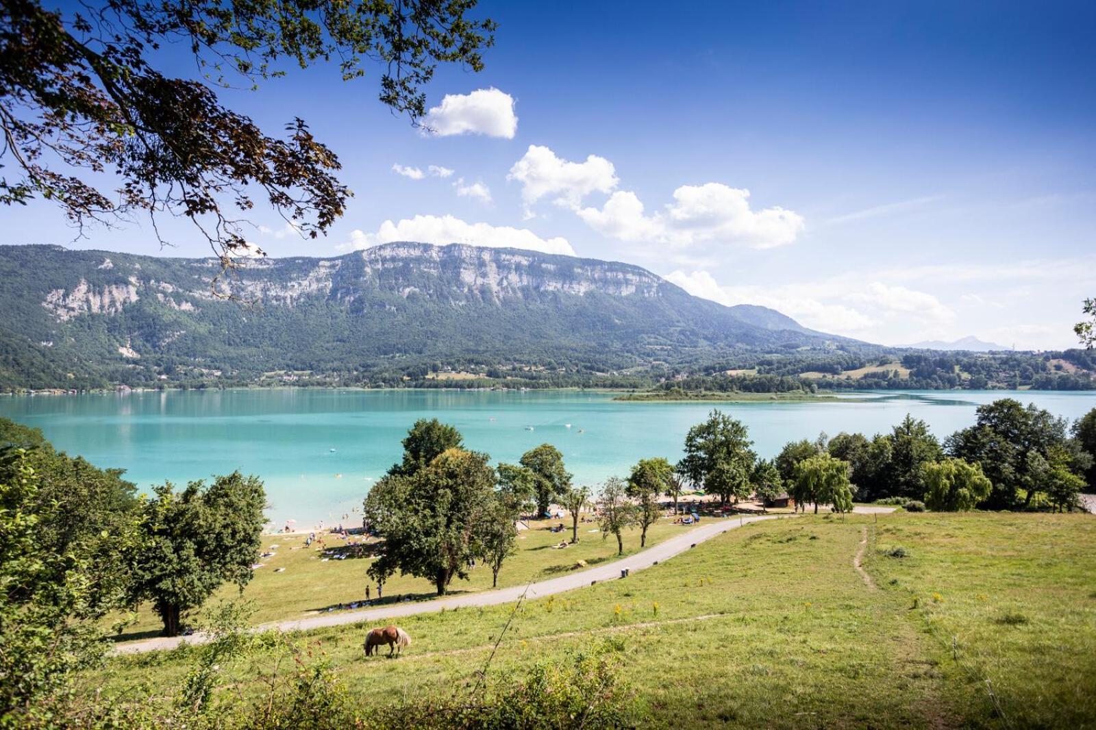 Huttopia Lac D'Aiguebelette Saint-Alban-de-Montbel Екстер'єр фото