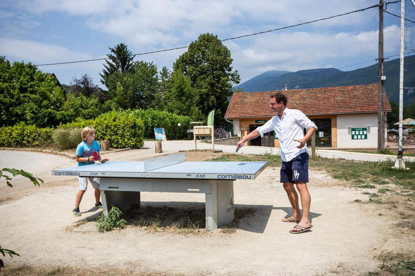 Huttopia Lac D'Aiguebelette Saint-Alban-de-Montbel Екстер'єр фото
